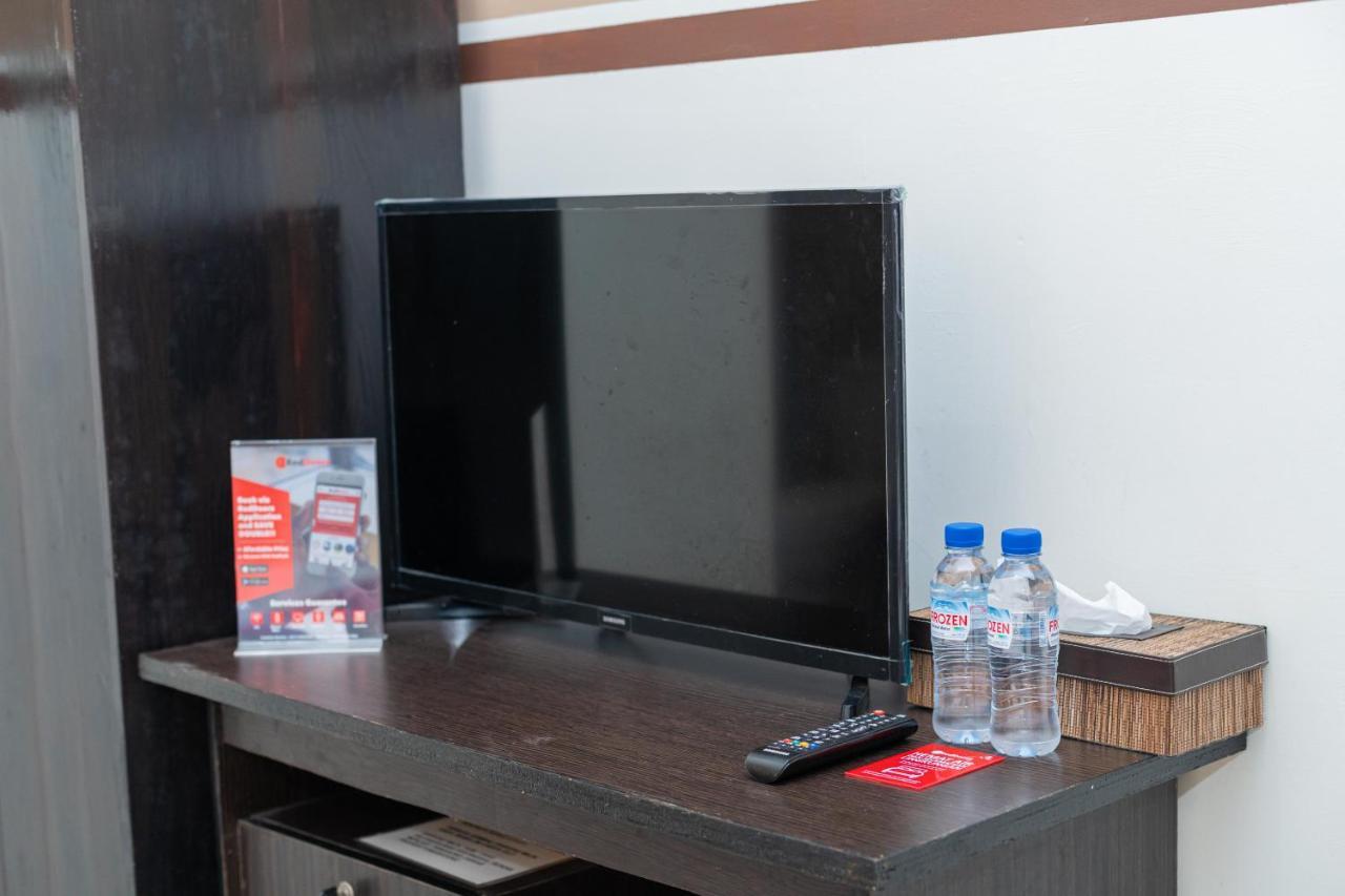 Reddoorz Syariah Near Marvel City Mall 2 Surabaya Esterno foto