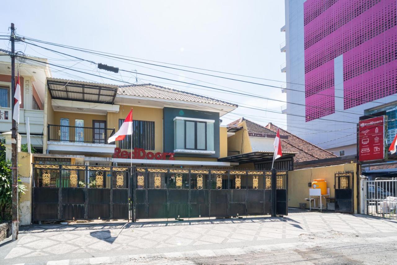 Reddoorz Syariah Near Marvel City Mall 2 Surabaya Esterno foto