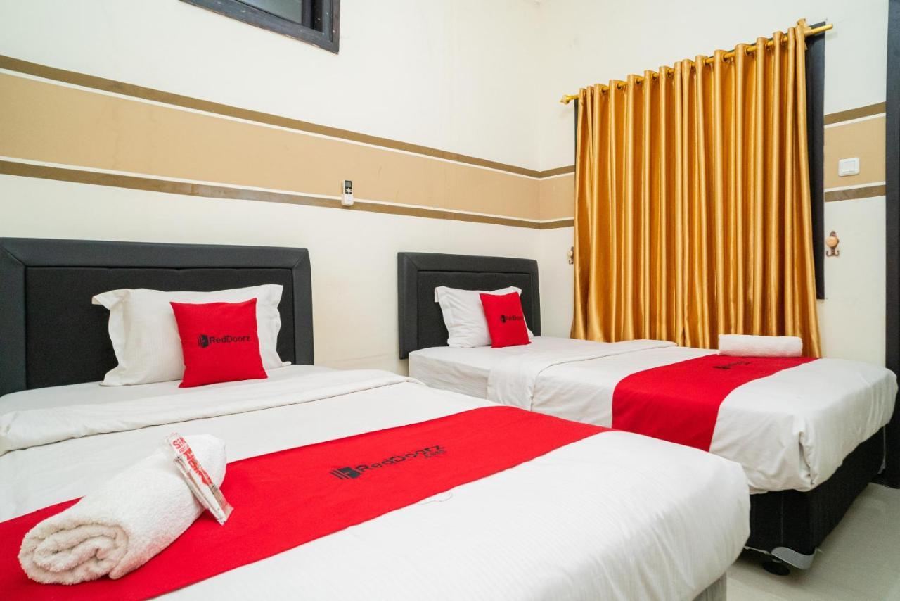 Reddoorz Syariah Near Marvel City Mall 2 Surabaya Esterno foto