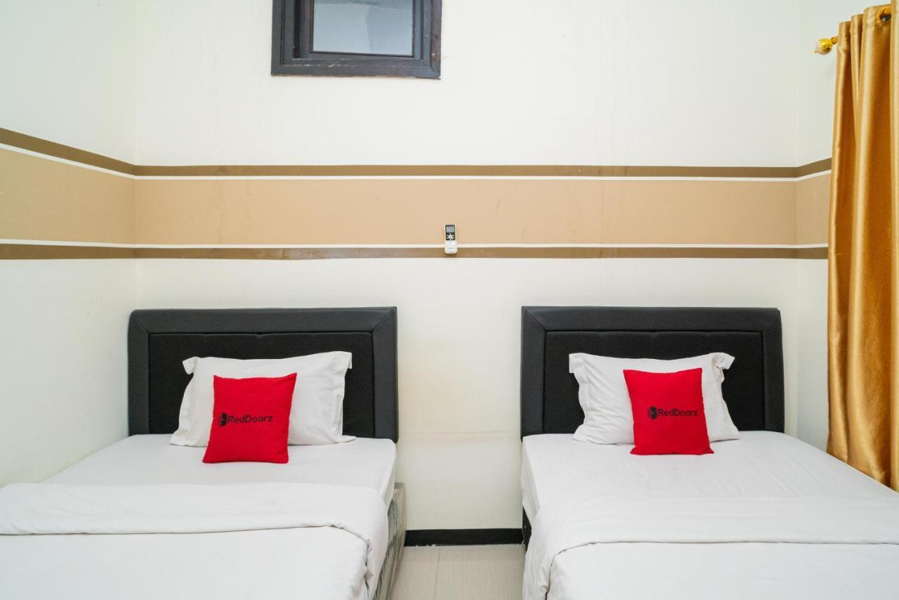 Reddoorz Syariah Near Marvel City Mall 2 Surabaya Esterno foto