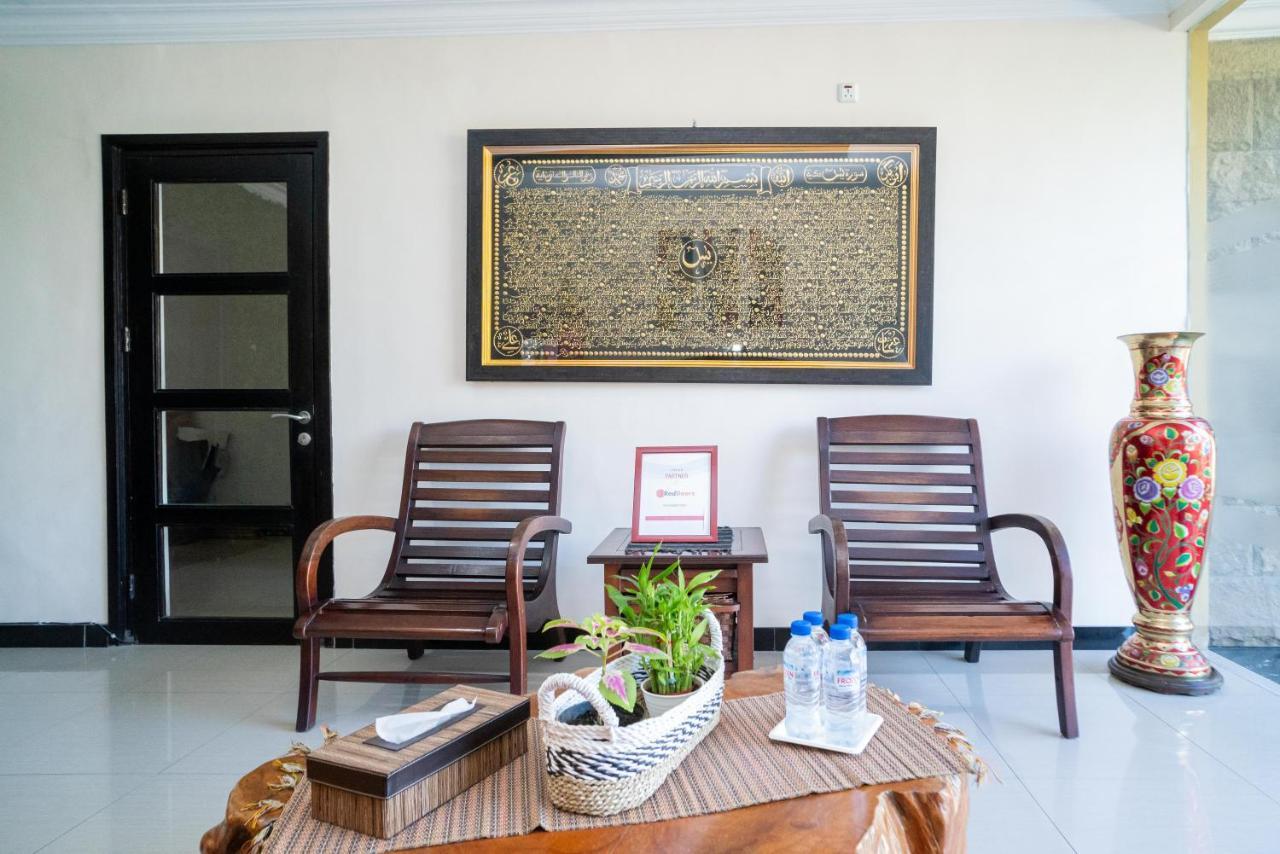 Reddoorz Syariah Near Marvel City Mall 2 Surabaya Esterno foto